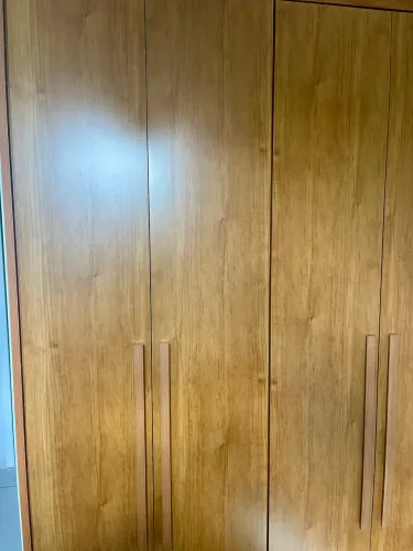 Vendo guarda-roupa de casal semi-novo