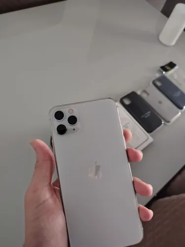 iPhone 11 Pro Max 256gb - Bateria 75%