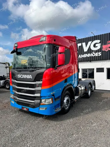 R450 A6X4 / A6X2 VERMELHA 2019/2020