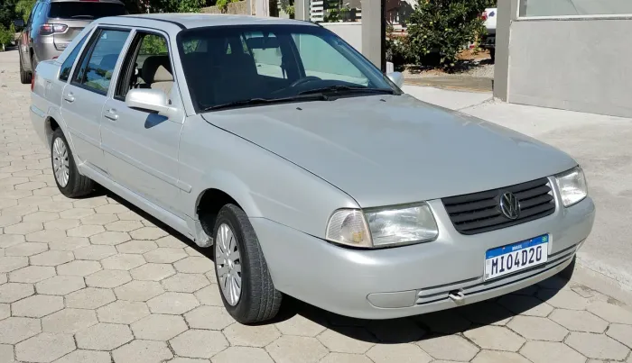 Volkswagen Santana 1.8 MI (álcool) 2004