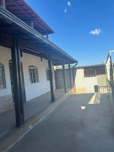 Casa à venda, 5 quartos, 2 suítes, 5 vagas, Novo das Indústrias - Belo Horizonte/MG