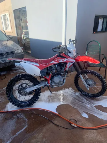 Honda crf 230f