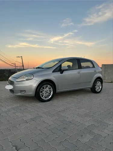 Fiat Punto Essence Dualogic 1.8 Flex 16V 5P 2012