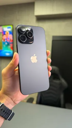 iPhone 16 Pro Max 256gb Preto (sem detalhes)