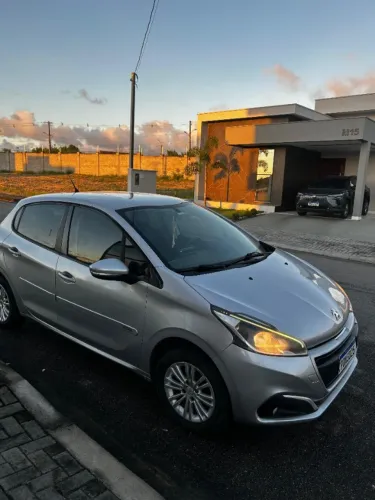 Peugeot 208 Active Pack 1.2 Flex 12V 5P Mec. 2017