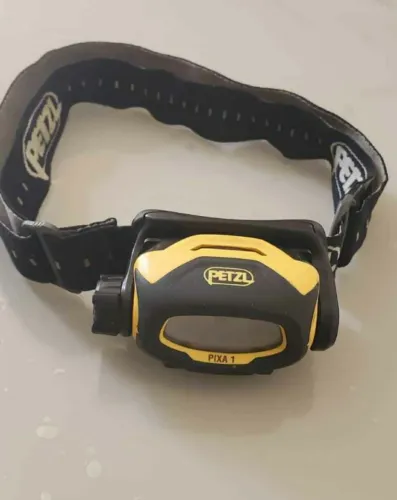 Lanterna de cabeça PETZL PIXA 1