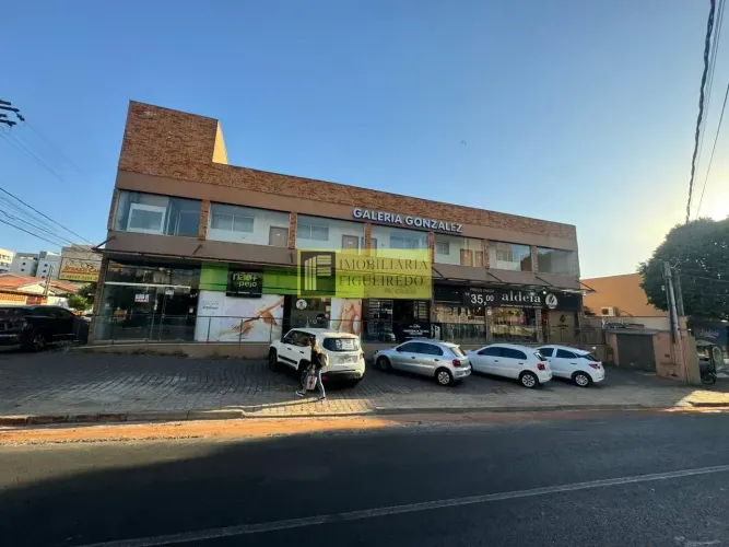 Sala comercial em galeria para locação no Jardim Walkiria.
