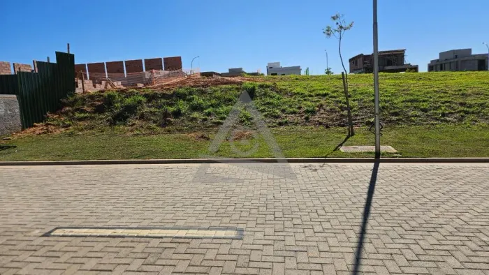 Terreno à venda em Campinas, Jardim Madalena, com 256 m², Vista Campinas
