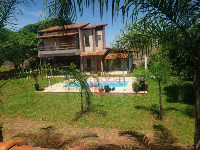 Chácara à Venda de 03 Quartos no Bairro Jardim Ouro Branco em Ribeirão Preto com Piscina.