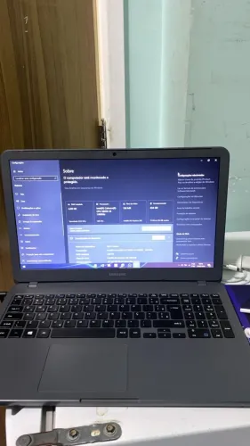 Notebook à Venda - Funciona Bem - SSD 240GB