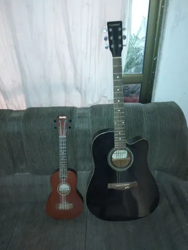 Vende-se Violão elétrico Giannini