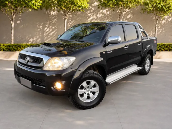 Toyota Hilux CD SRV D4-d 4X4 3.0 TDI Diesel AUT 2011