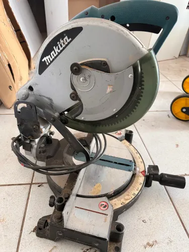Serra esquadria manual MAKITA
