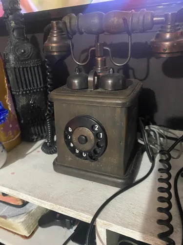 Telefone retro antigo
