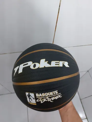Bola de basquete Street N°7 + a bomba de encher 