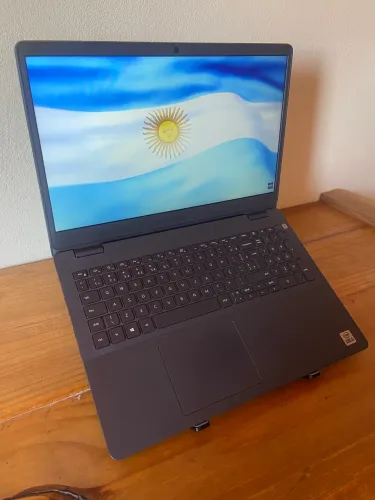 Notebook Dell i5 10ª Geração / UHD Graphics / 8GB RAM / 256GB SSD / Tela 15.6?