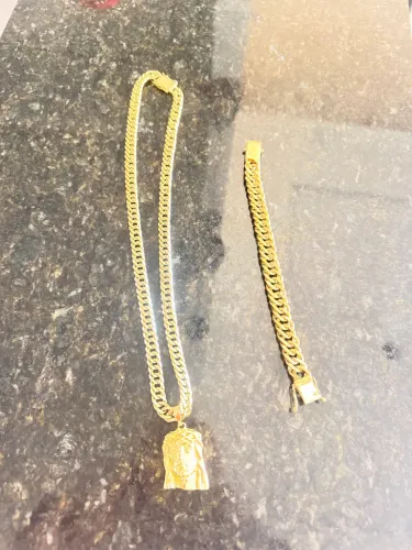 Corrente e pulseira banhada a ouro 18k
