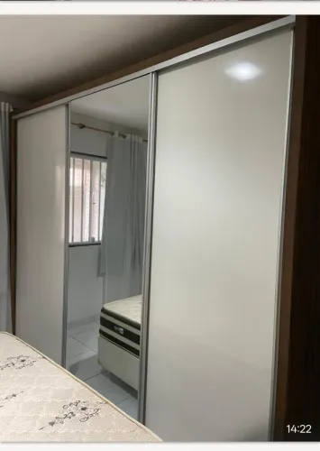 Guarda-roupas casal com espelho em MDF Naval top demais 