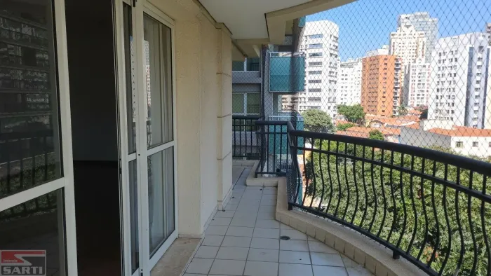ANDAR ALTO , COM SACADA , 01 UNIDADE POR ANDAR , PRÉDIO COM ÓTIMA SEGURANÇA ,