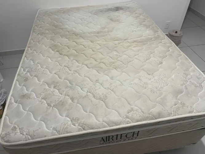 VENDENDO RÁPIDO URGENTE: Cama Box Casal Ortobom Airtech (Molas Ensacadas)!