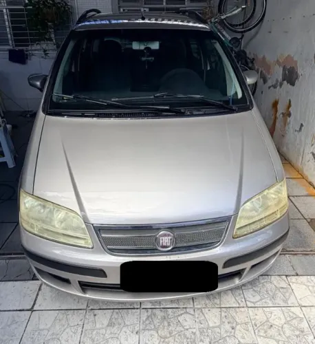 Fiat Idea ELX 1.4 MPI Fire Flex 8V 5P 2010