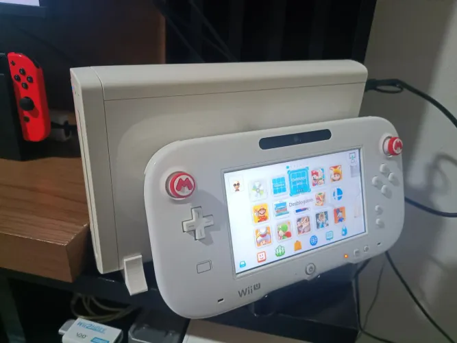 Nintendo WiiU Desbloqueado + HD 500gb lotado de Jogos