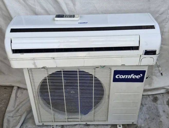 Ar Condicionado Split CONFEE 12.000BTUS - Frio - Usado