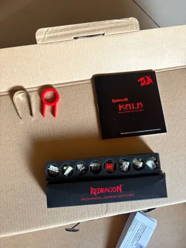 Teclado Redragon Kala Lunar White K557W RGB
