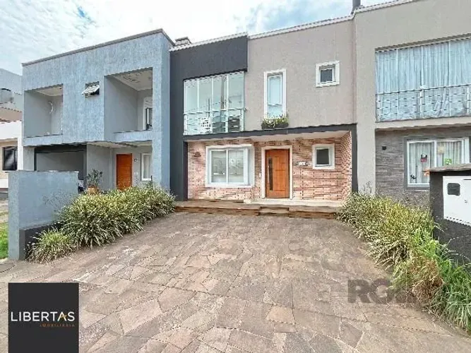 Casa Condominio em Porto Alegre, no bairro Hípica, com 3 dormitório(s), e 3 banh