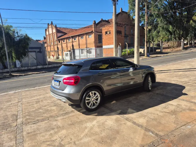Mercedes-Benz GLA-200 GLA 200 Night 1.6. TB 16V Flex Aut. 2016