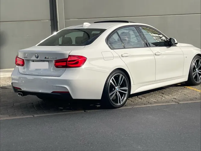 BMW 328I A M Sport 2.0 16V Flex 4P 2017