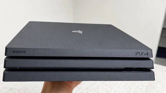 PS4 PRO 