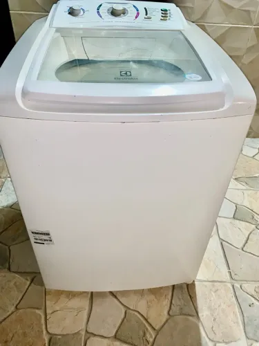 Máquina de lavar Eletrolux 12kilos 800 reais Zap *73