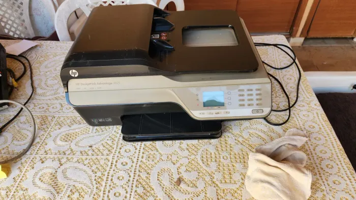 Vendo impressora Hp Deskjet Ink advantage 4650, usada 