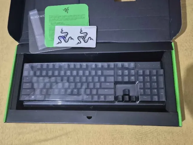 Teclado Mecânico Razer Blackwidow X Chroma - Switch Verde