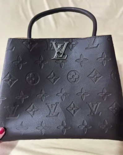 Bolsa Lv nova