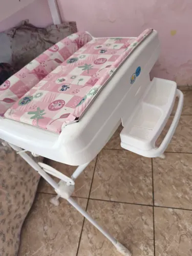 Vendo banheira com suporte e trocador 300$
