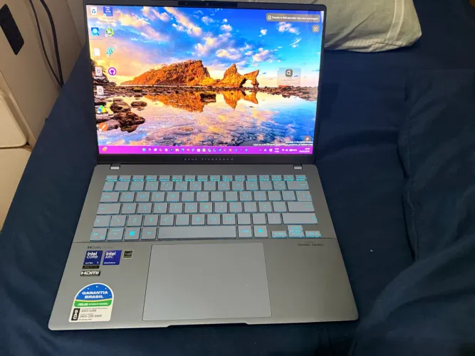 Asus Vivobook S14 OLED