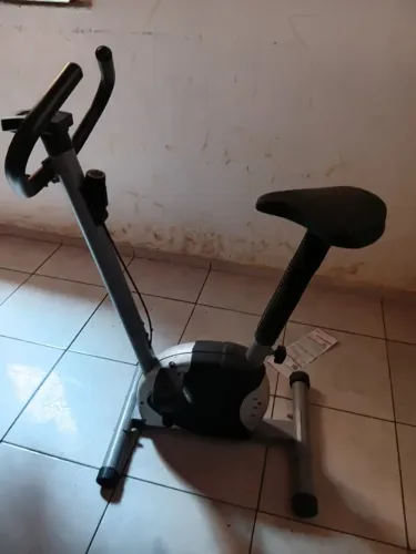  Bicicleta ergonômica, pra vender logo R$ 250.00