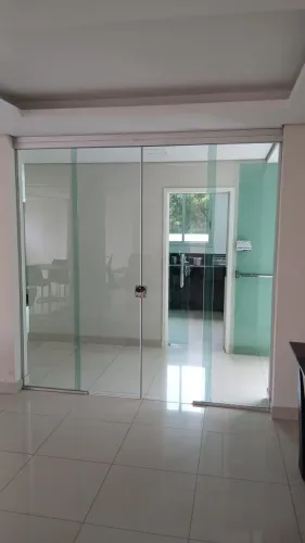 Porta de Vidro e Fechamento Blindex - Instalação Profissional e Garantia