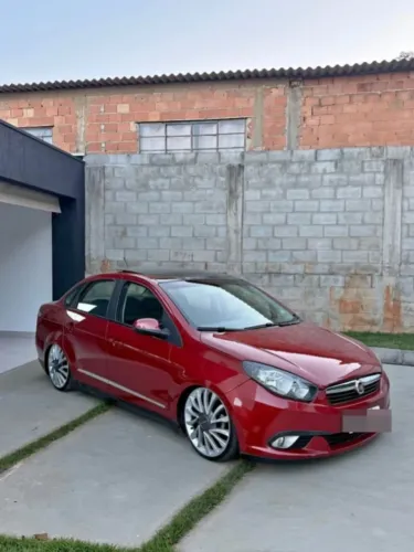 Fiat Grand Siena Essence 1.6 Flex 16V 2013