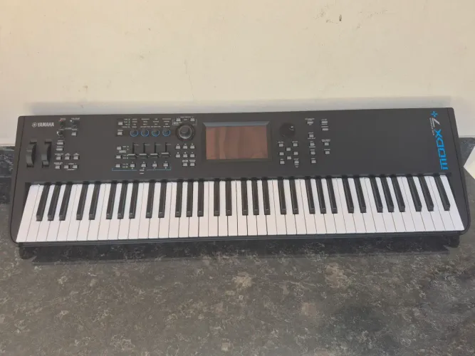 Teclado Yamaha Modx 7+