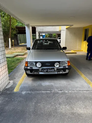 Ford Escort XR3 1.8 / 1.6 Beneton/form./laser 1985