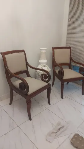 Lindas Poltronas em.Imbuia clássicas antigas