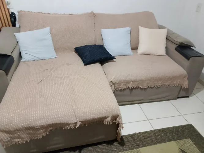 Vendo sofá retrátil usado 