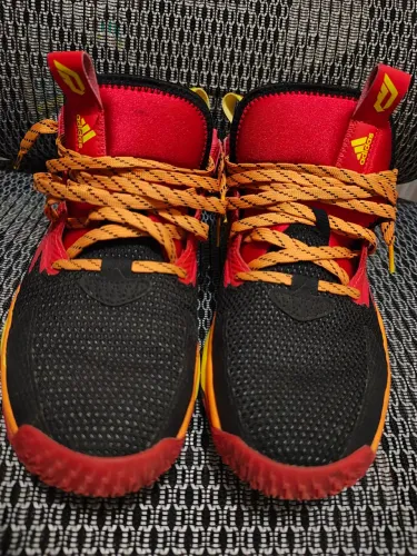 Tênis de basquete Adidas 