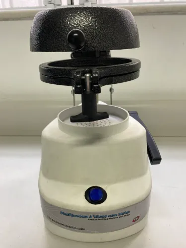 Plastificadora odontológica a vacuo