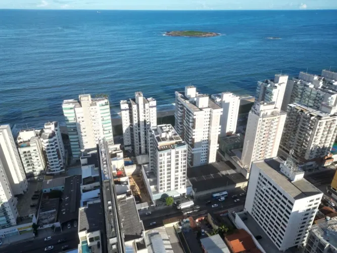 Murano Imóveis  Aluga Apartamento 2 Quartos com Suíte, Closet e Lazer na Praia de Itaparic
