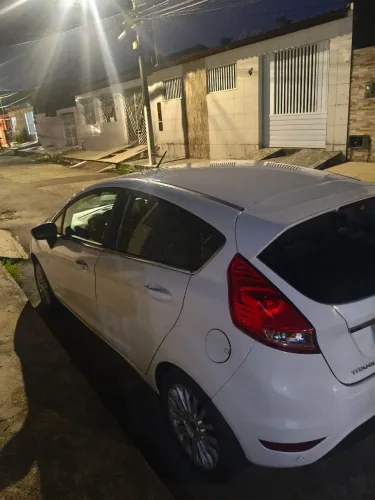 Ford Fiesta Tit./tit.plus 1.6 16V Flex Aut. 2015