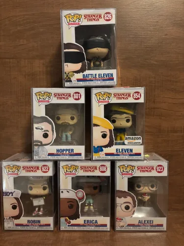 Combo: Funko Pop! Stranger Things (6 Pops lacrados e protetor)